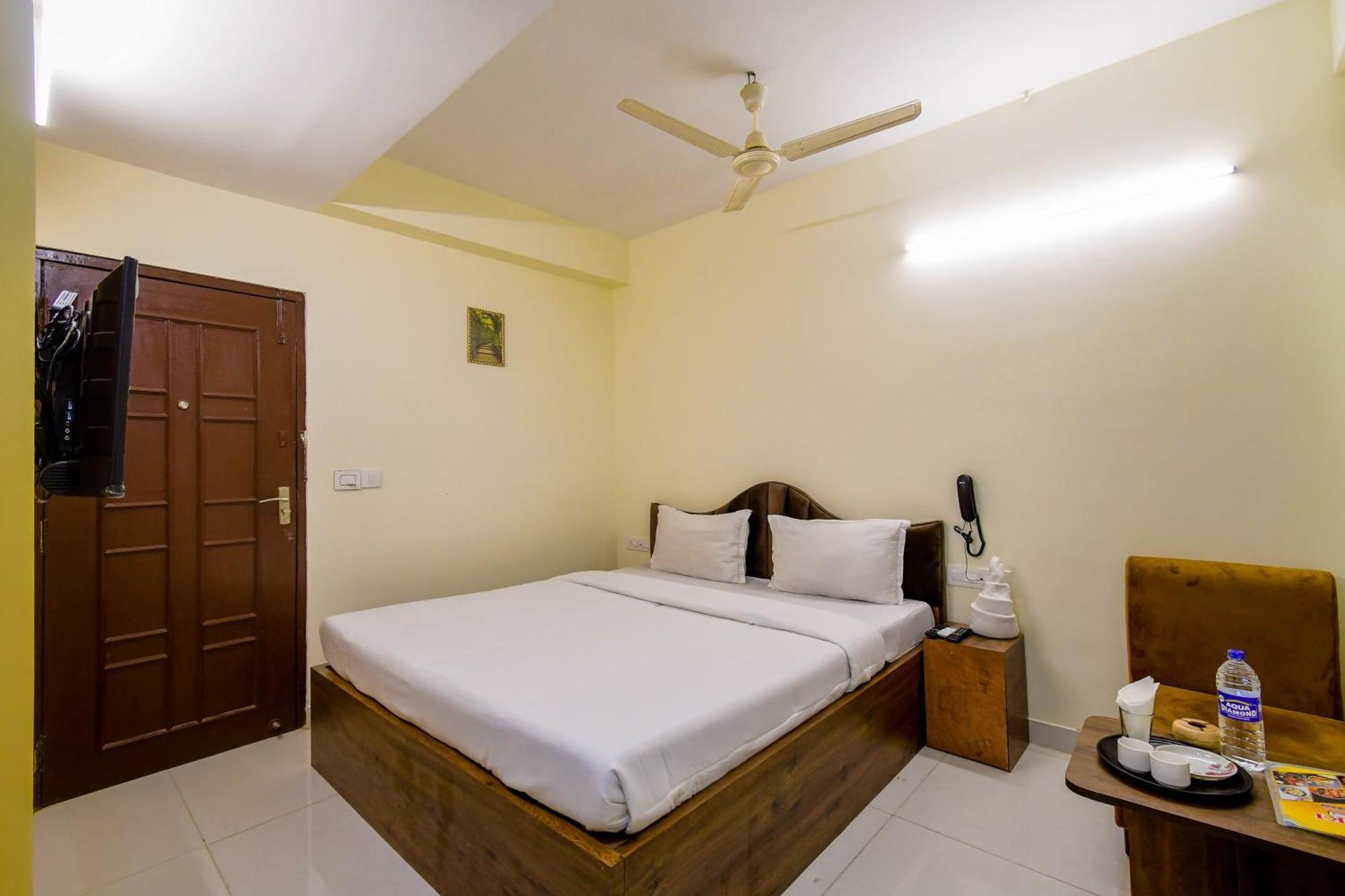 Hotel Mahal Kolkata Ngoại thất bức ảnh