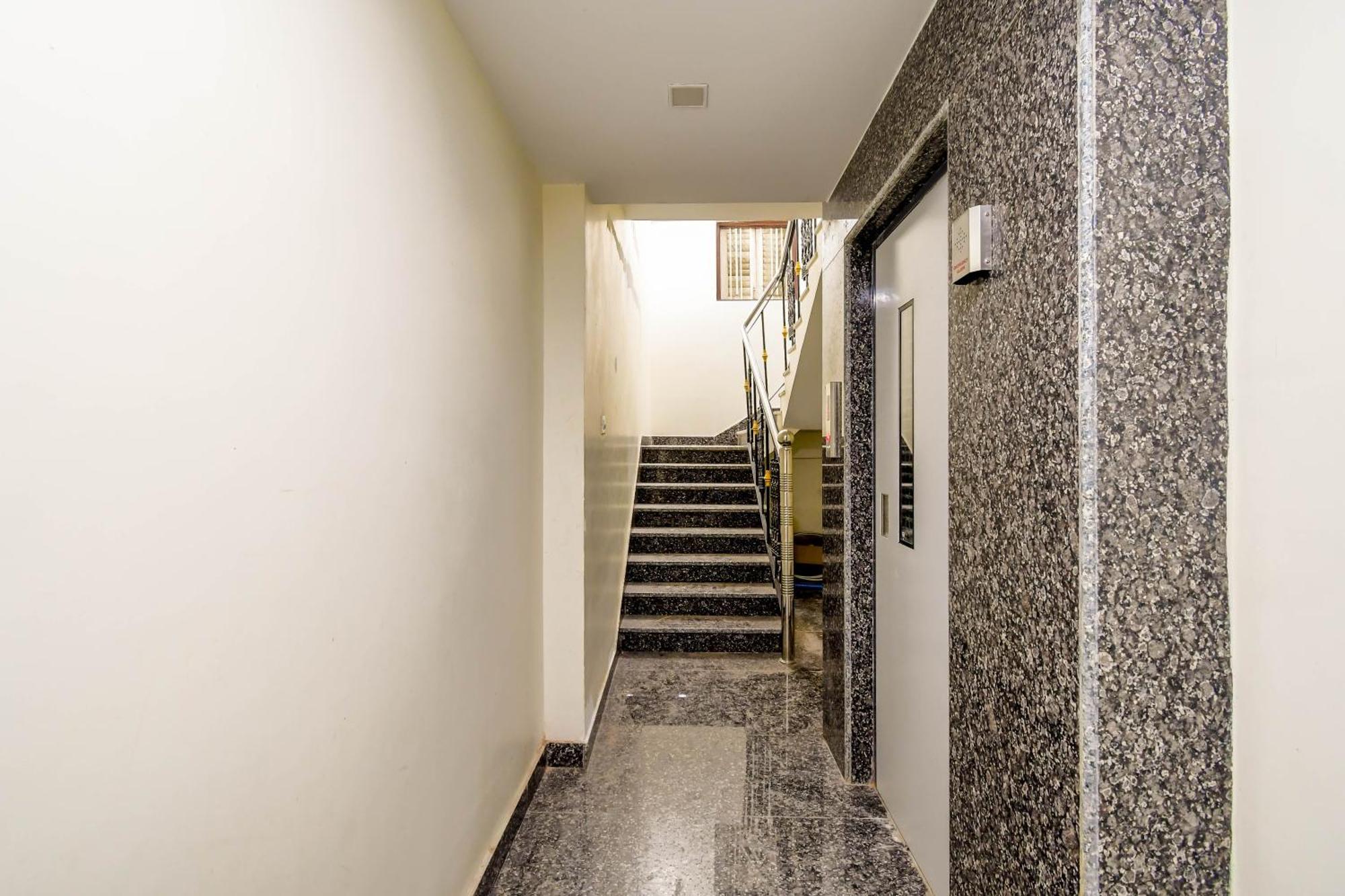 Hotel Mahal Kolkata Ngoại thất bức ảnh